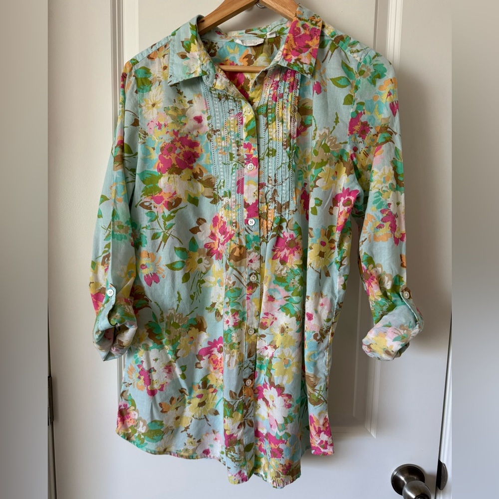 J.Jill Uncommon Threads blue and floral tunic blouse. Size Medium Tall